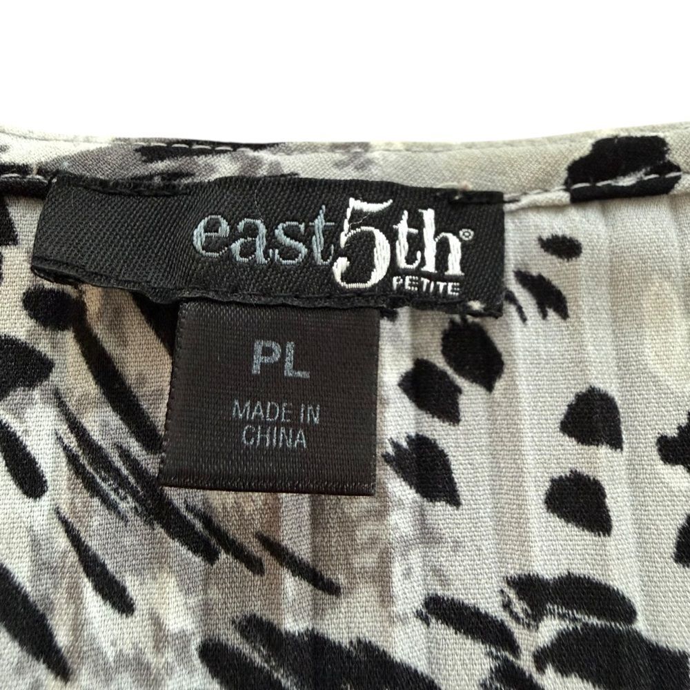 East 5th Black & Gray Animal Print Short Sleeve Ruffle Blouse - Picture 4 of 9